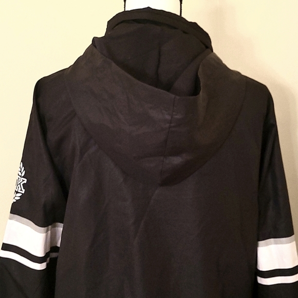 PINK anorak - Picture 3 of 7